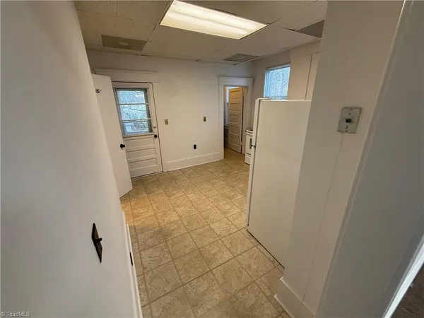 $872 | 124 Taylor Street Southwest, Unit 2, Winston-Salem, NC 27101