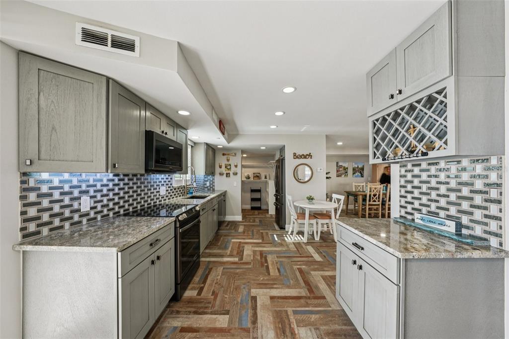 15316 Gulf Boulevard, Unit 301 Madeira Beach, FL 33708 - Photo 15 of 45