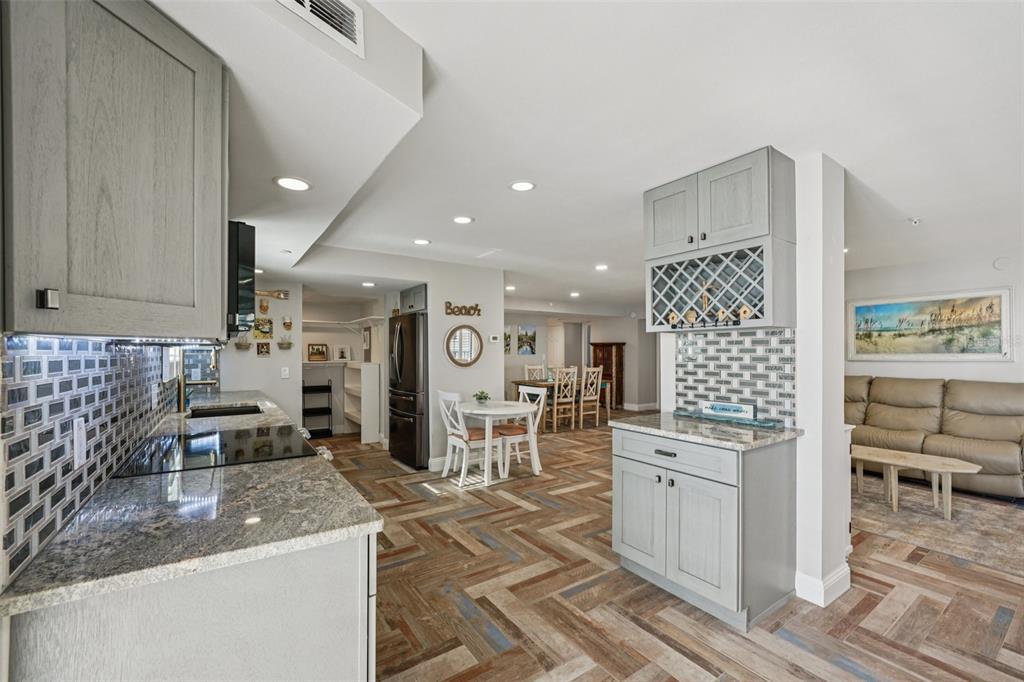 15316 Gulf Boulevard, Unit 301 Madeira Beach, FL 33708 - Photo 17 of 45