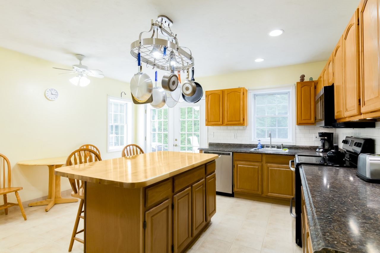 270 North Village Road Warner, NH 03278 - Photo 7 of 24