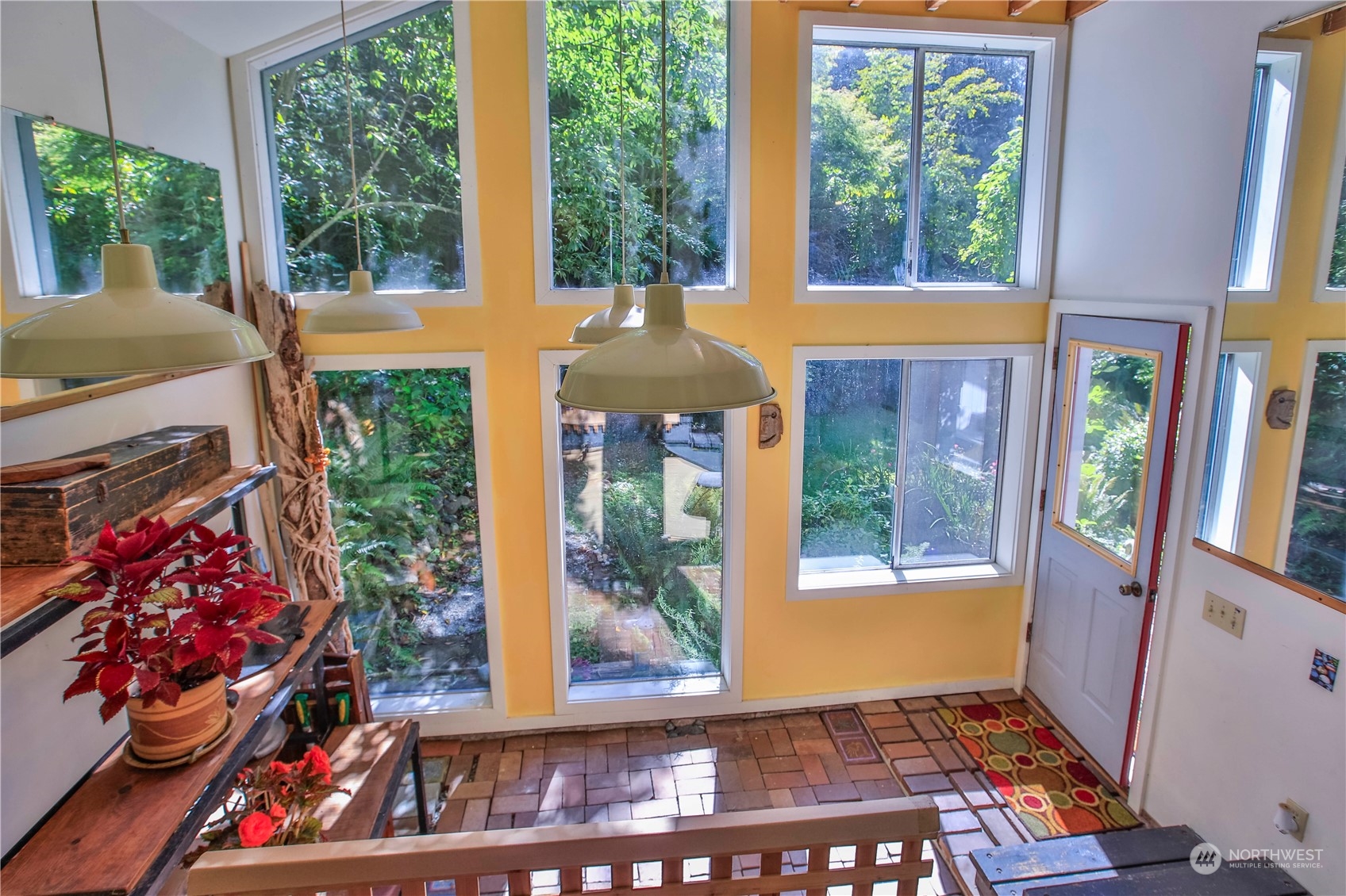 5190 Wilkinson Road Langley, WA 98260 - Photo 10 of 38 Gallery Image 10