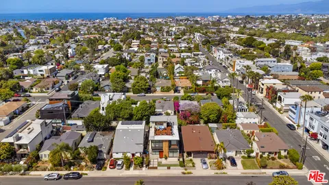 $3,825,000 | 2325 Cloy Avenue, Venice, CA 90291