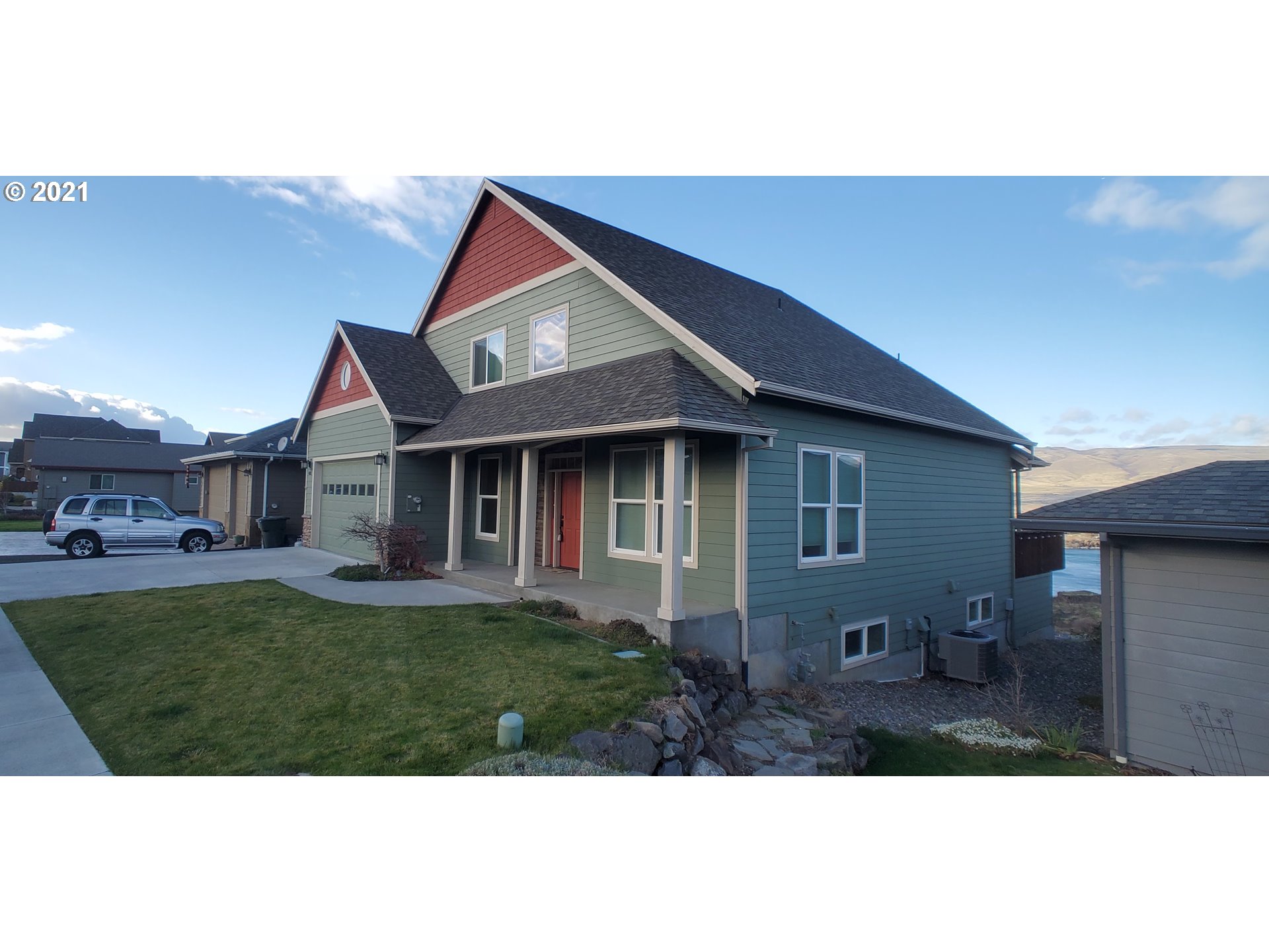 401 Summit Ridge Drive The Dalles, OR 97058 - Photo 2 of 27 Gallery Image 2