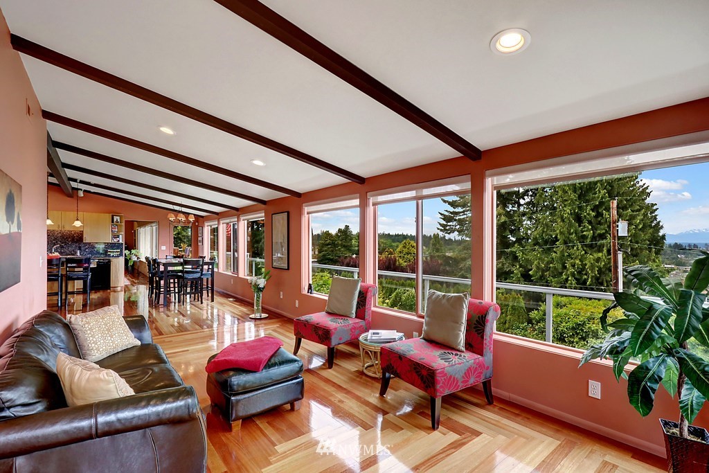 1031 C Avenue South Edmonds, WA 98020 - Photo 11 of 25 a outdoor living space with furniture and garden view
