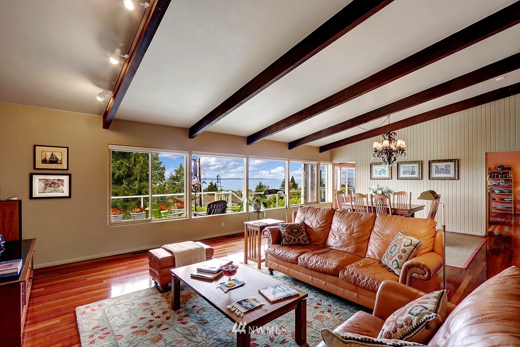 1031 C Avenue South Edmonds, WA 98020 - Photo 8 of 25 a living room with furniture and a large window