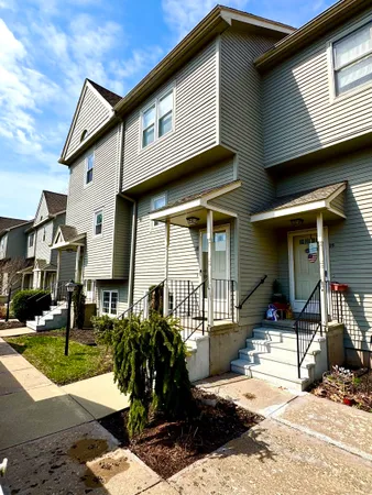 $2,000 | 40 Cornerstone Court, Unit 26, Southington, CT 06479