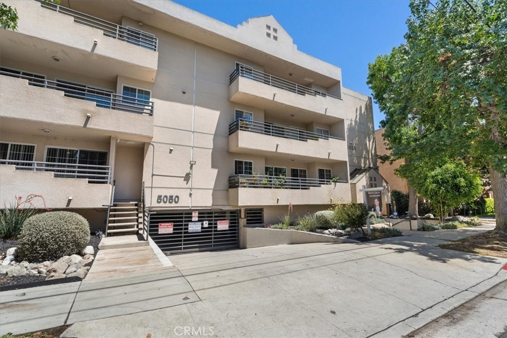 5050 Coldwater Canyon Avenue, Unit 310 Sherman Oaks, CA 91423 - Photo 21 of 26 Front