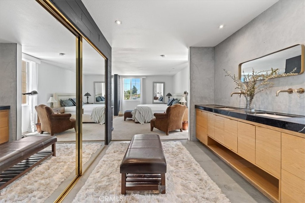 5050 Coldwater Canyon Avenue, Unit 310 Sherman Oaks, CA 91423 - Photo 5 of 26 Primary Bath