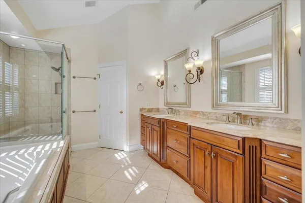 $895,000 | 5812 Old Locke Court, Roanoke, VA 24018