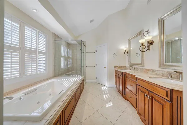 $895,000 | 5812 Old Locke Court, Roanoke, VA 24018