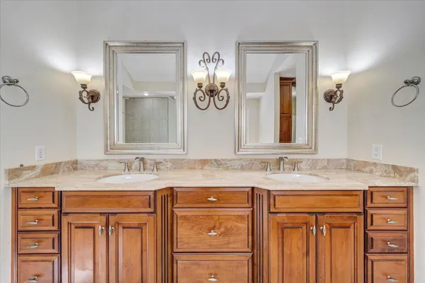 $895,000 | 5812 Old Locke Court, Roanoke, VA 24018