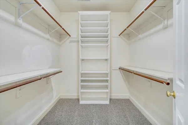 $895,000 | 5812 Old Locke Court, Roanoke, VA 24018