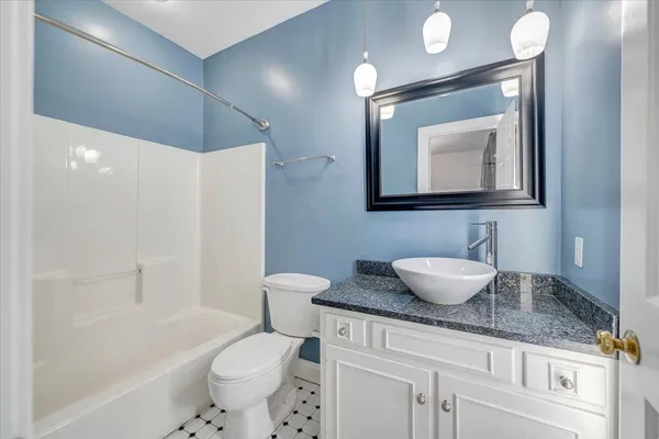 $895,000 | 5812 Old Locke Court, Roanoke, VA 24018