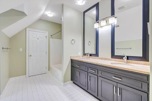 $895,000 | 5812 Old Locke Court, Roanoke, VA 24018