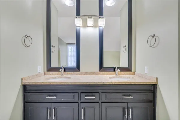 $895,000 | 5812 Old Locke Court, Roanoke, VA 24018