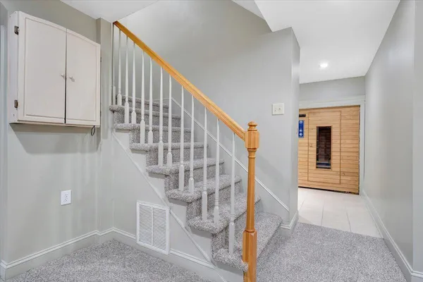 $895,000 | 5812 Old Locke Court, Roanoke, VA 24018