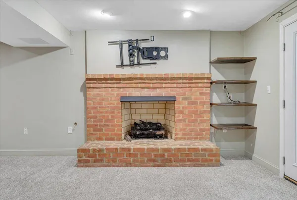 $895,000 | 5812 Old Locke Court, Roanoke, VA 24018