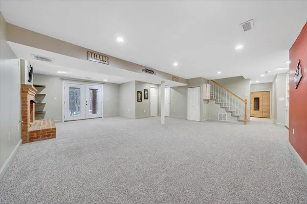 $895,000 | 5812 Old Locke Court, Roanoke, VA 24018