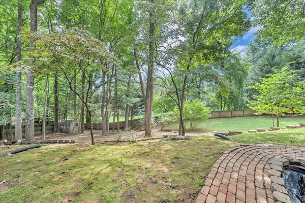 $895,000 | 5812 Old Locke Court, Roanoke, VA 24018