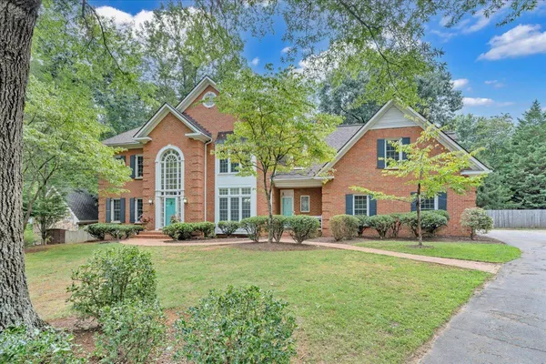 $895,000 | 5812 Old Locke Court, Roanoke, VA 24018