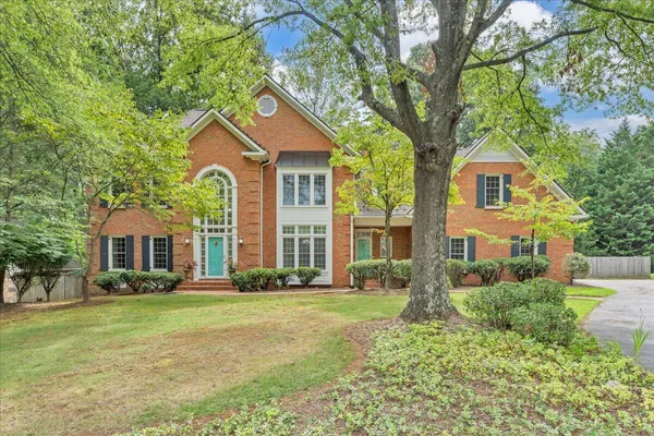 $895,000 | 5812 Old Locke Court, Roanoke, VA 24018