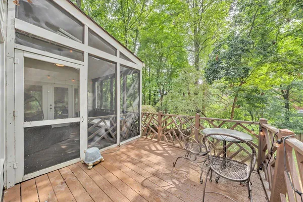 $895,000 | 5812 Old Locke Court, Roanoke, VA 24018