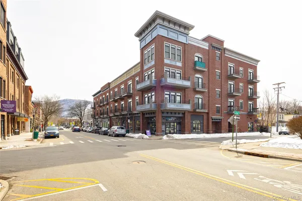 $579,900 | 249 Main Street, Unit 312, Beacon, NY 12508