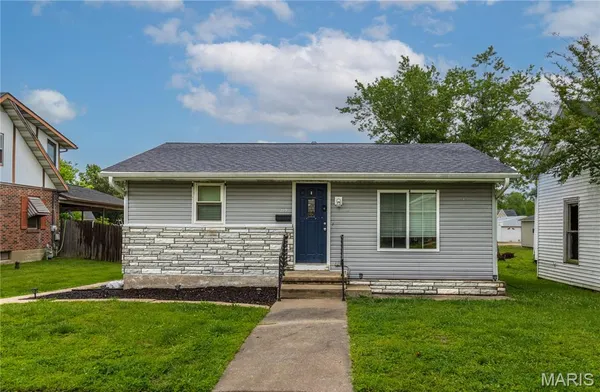 $164,900 | 219 West Davidson Avenue, Chaffee, MO 63740