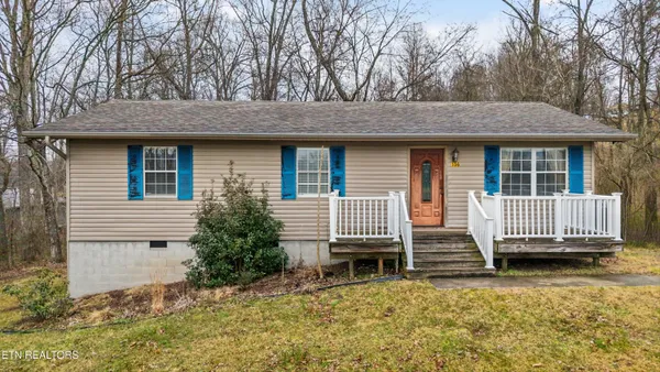 $215,000 | 156 Hollifield Drive, Jacksboro, TN 37757