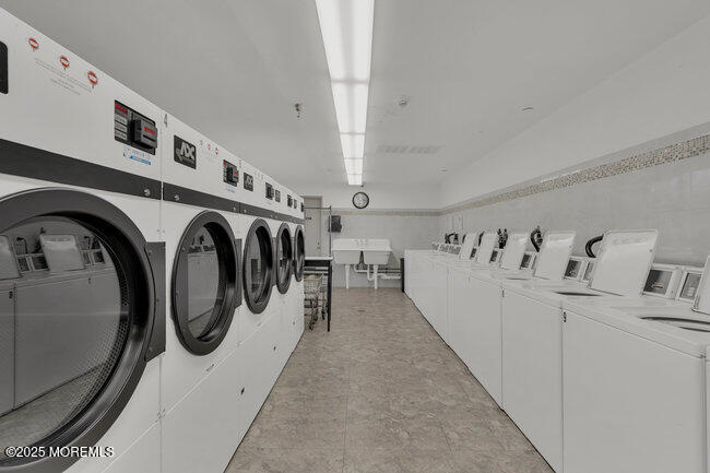 28 Riverside Avenue, Unit 4G Red Bank, NJ 07701 - Photo 7 of 27 037_dsc03128