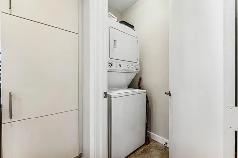 $599,990 | 335 Southeast 6th Avenue, Unit 304, Delray Beach, FL 33483