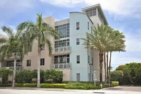 $599,990 | 335 Southeast 6th Avenue, Unit 304, Delray Beach, FL 33483