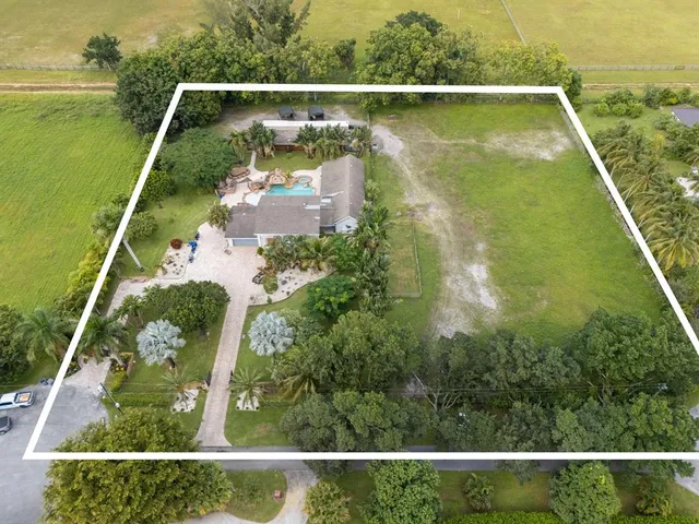 $3,250,000 | 8233 Stagecoach Lane, Boca Raton, FL 33496