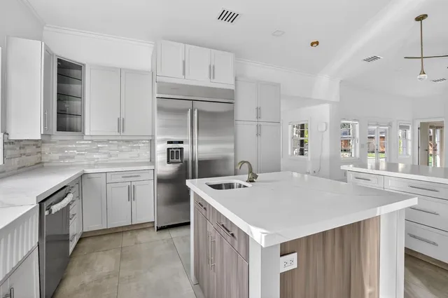 $3,250,000 | 8233 Stagecoach Lane, Boca Raton, FL 33496