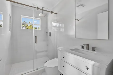 $3,250,000 | 8233 Stagecoach Lane, Boca Raton, FL 33496