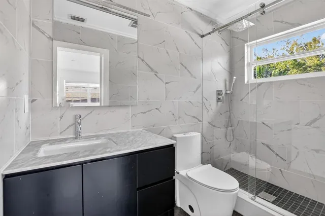 $3,250,000 | 8233 Stagecoach Lane, Boca Raton, FL 33496