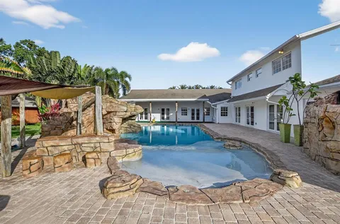 $3,250,000 | 8233 Stagecoach Lane, Boca Raton, FL 33496