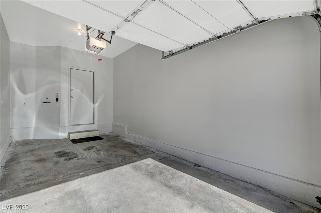 9140 Forest Willow Avenue, Unit 101 Las Vegas, NV 89149 - Photo 34 of 46