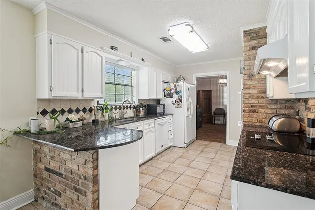 $399,000 | 202 Woodbridge Boulevard, Hammond, LA 70401