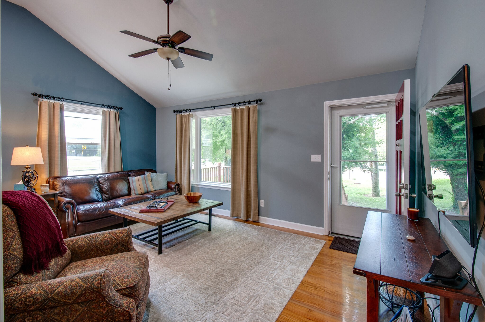 579 Neelys Bend Road Madison, TN 37115 - Photo 8 of 24 a living room with furniture and a large window