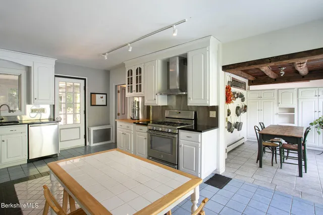 $899,000 | 311 North Plain Road, Great Barrington, MA 01236