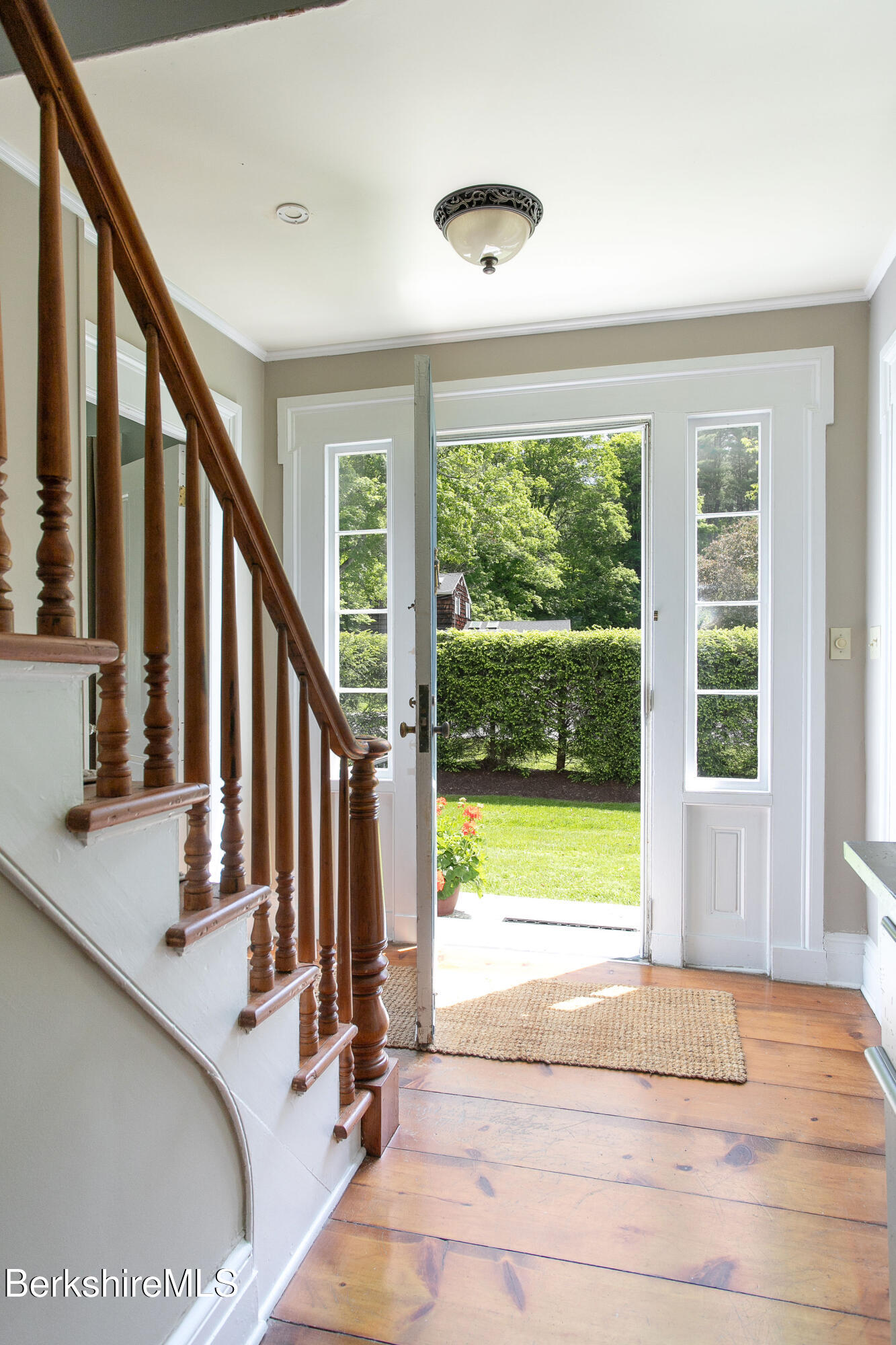 311 North Plain Road Great Barrington, MA 01236 - Photo 9 of 59 P012