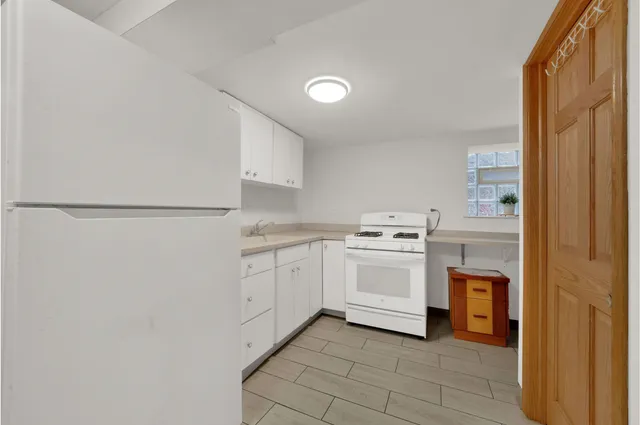 $1,000 | 6238 South Massasoit Avenue, Unit G, Chicago, IL 60638