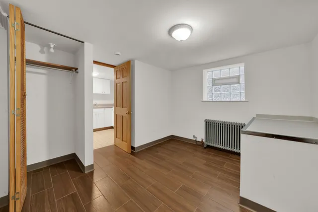 $1,000 | 6238 South Massasoit Avenue, Unit G, Chicago, IL 60638