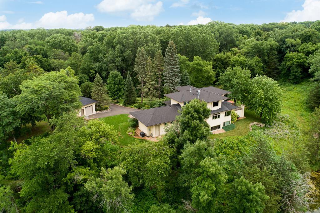 20305 Manor Road Excelsior, MN 55331 - Photo 33 of 36 Gallery Image 33
