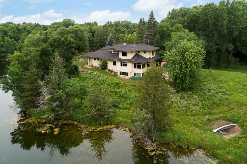 20305 Manor Road Excelsior, MN 55331 - Photo 9 of 36 Gallery Image 9