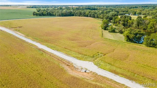 $100,000 | 125 Otto Court, Silex, MO 63377