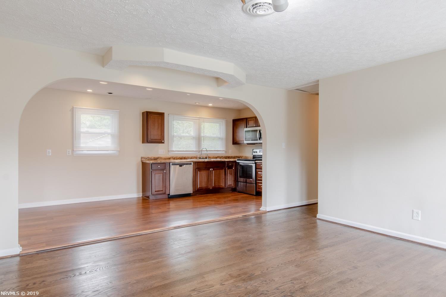 1010 Reading Road Christiansburg, VA 24073 - Photo 10 of 30 Gallery Image 10