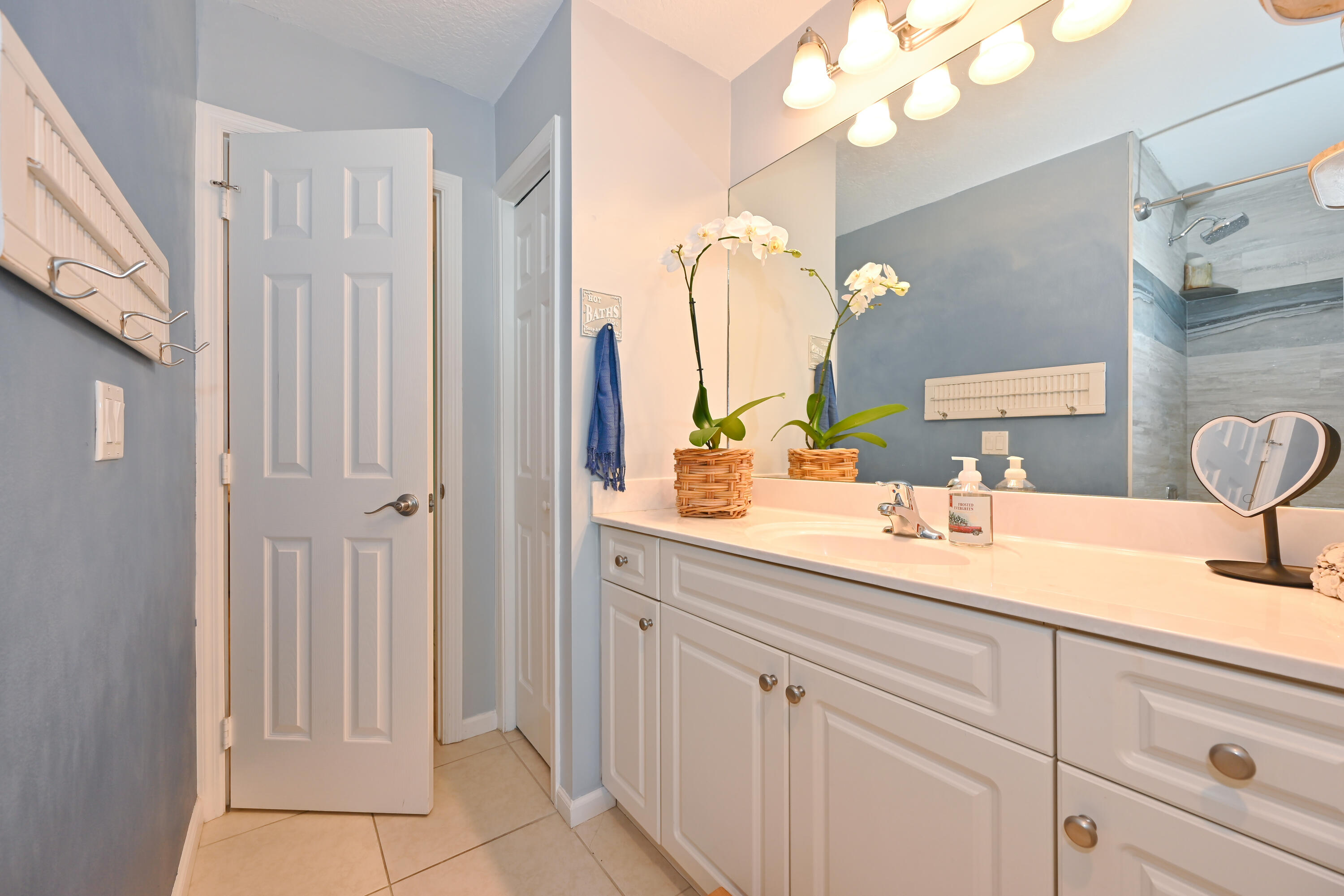 126 Faith Way Jupiter, FL 33458 - Photo 29 of 61 NZ5_4792