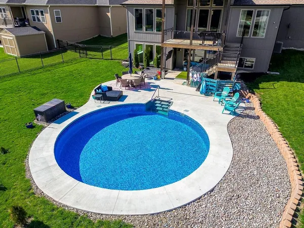 $539,900 | 807 Solomon Drive, Lone Jack, MO 64086
